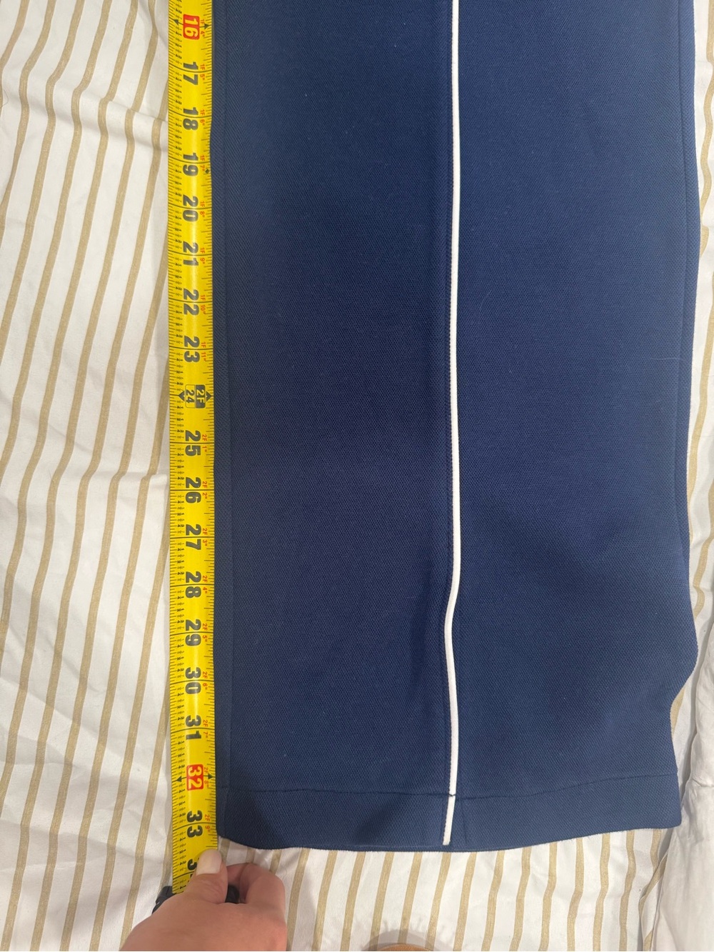 SPANX Pique Wide-Leg Pants with White Piping in M TALL - Picture 6 of 6